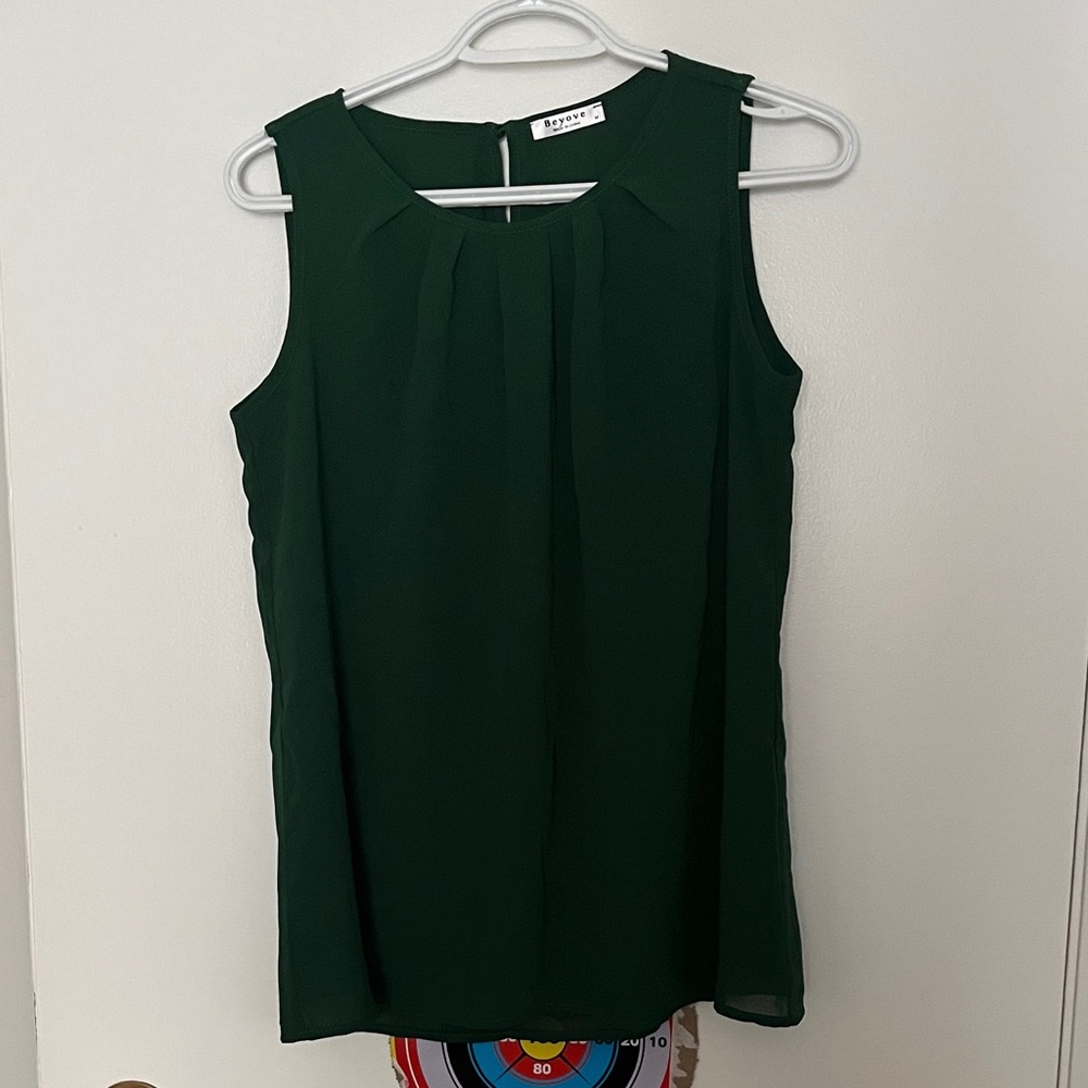 Raffaella Women's Sleeveless Green Top